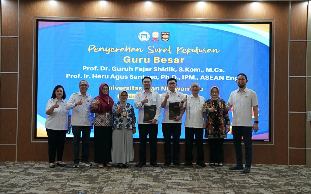 Udinus Terima SK Guru Besar dan Lektor Kepala Mendikti Saintek, Salah Satunya Profesor Termuda di Jateng