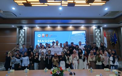 Udinus Gandeng Bank Jateng untuk Salurkan Beasiswa Pendidikan 200 Juta Rupiah untuk 40 Mahasiswa Aktivis