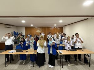 Foto Bersama 23 Peserta Sosialisasi dari Perwakilan Setiap Divisi di Udinus