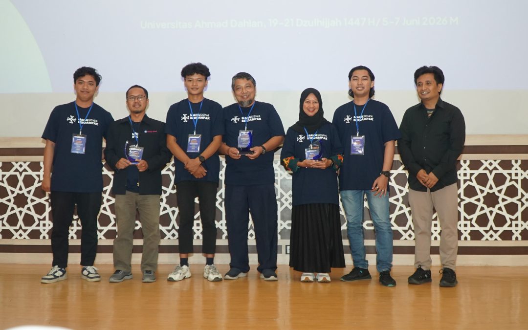 BEM-KM Udinus Raih Medali Silver Nasional, Transformasi Pertanian Berbasis IoT di Wonogiri Jadi Sorotan
